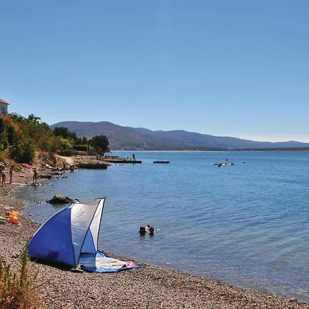 Сasa de vacaciones 4 Bedroom Awesome In