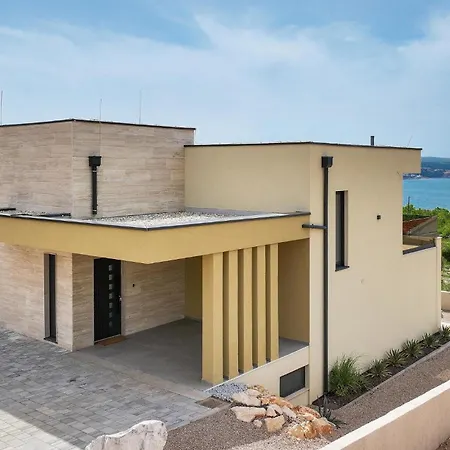 Сasa de vacaciones 4 Bedroom Awesome In