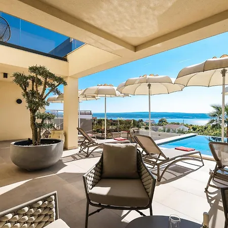 4 Bedroom Awesome In * Maslenica