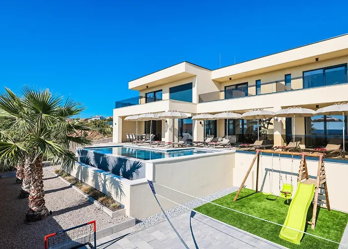 Дом отдыха 4 Bedroom Awesome In