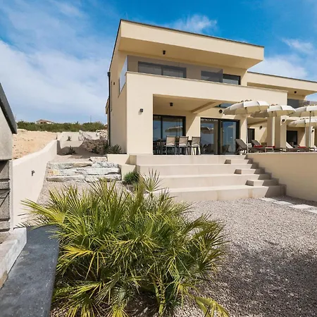 4 Bedroom Awesome In * Maslenica