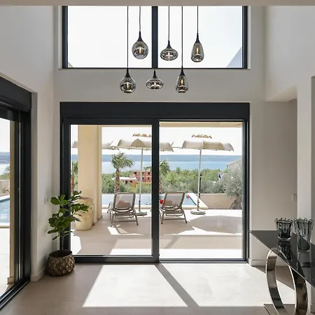 4 Bedroom Awesome In * Maslenica