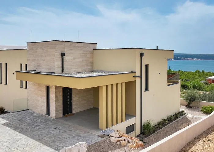 Vikendica 4 Bedroom Awesome In