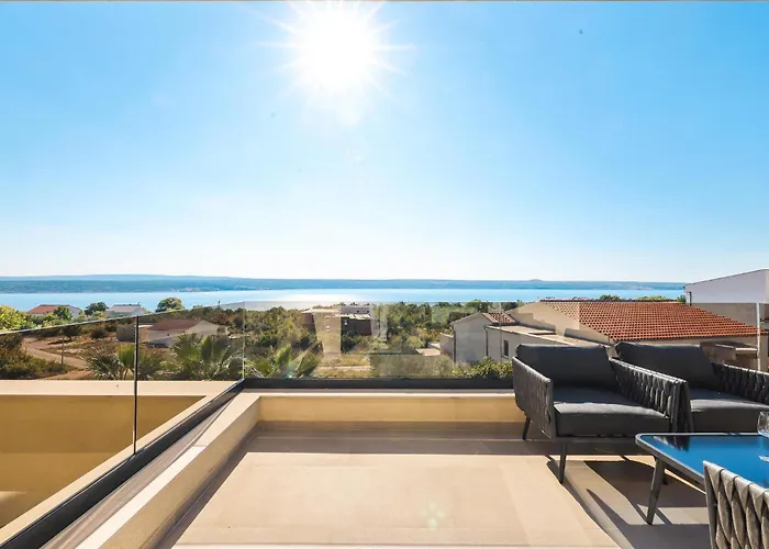 4 Bedroom Awesome In Maslenica